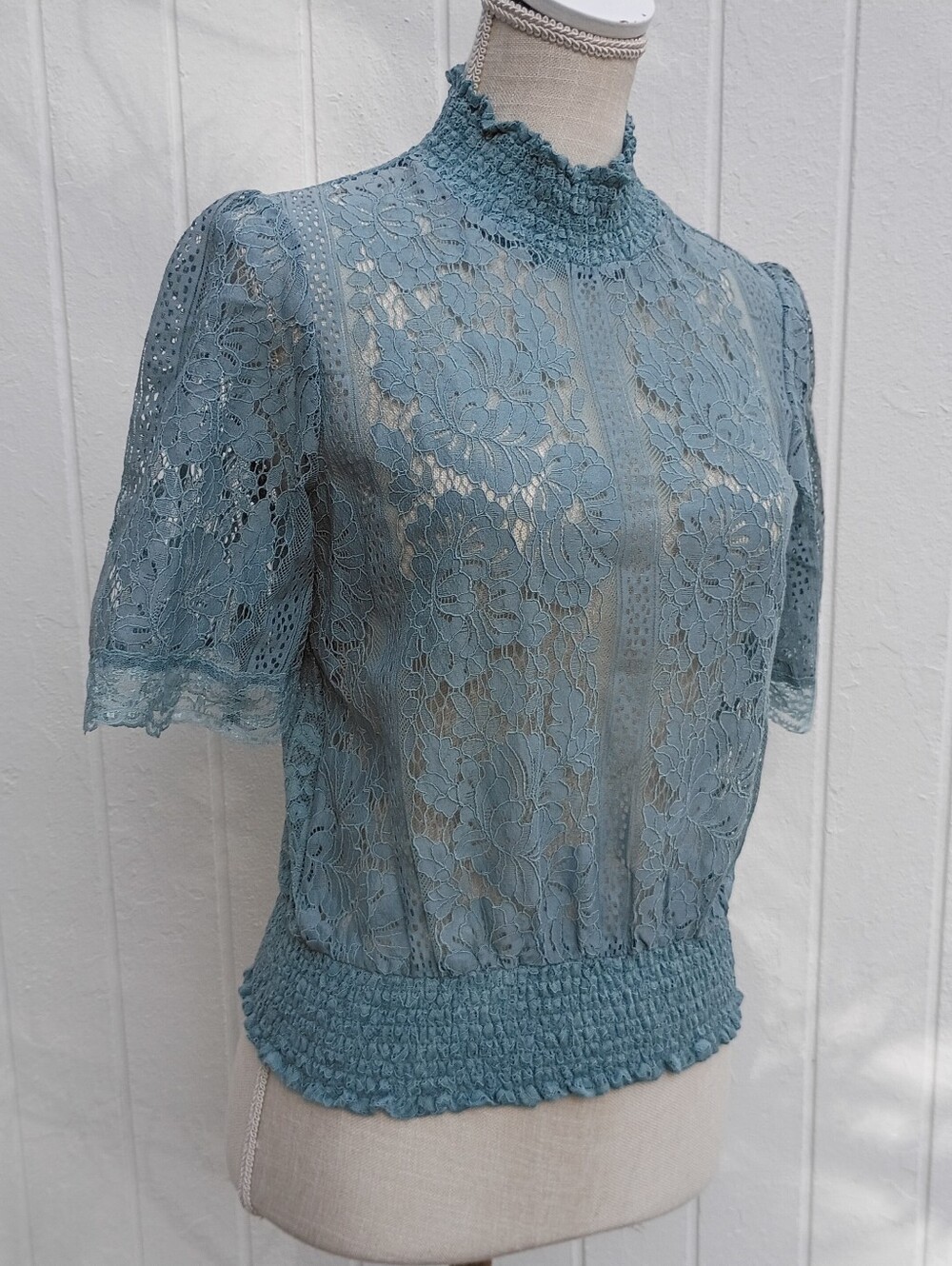 NWT Blue Floral Lace Short Flowy Sleeve Top, with Smocked Waist